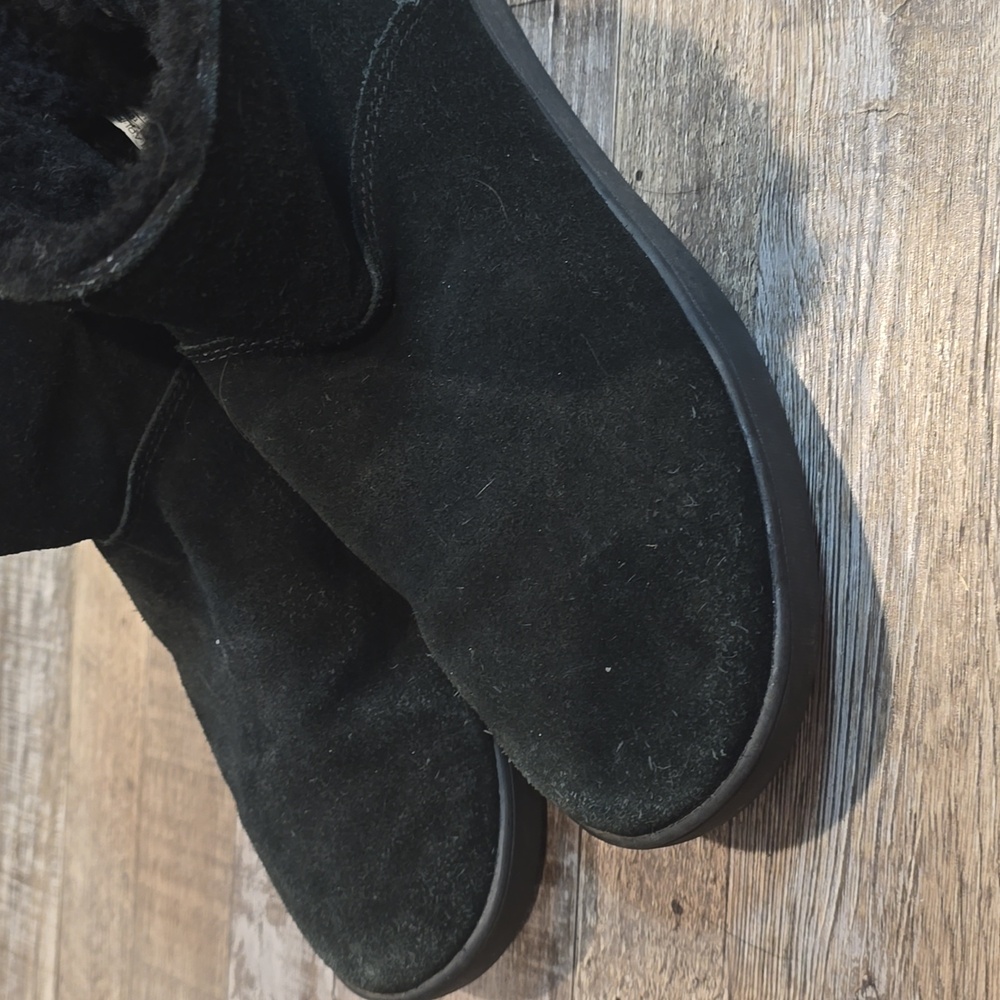 Koolaburra by Uggs Black boot lined Size 9 - Picture 9 of 10